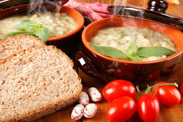 Zuppe di verdure e pasta