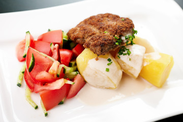 Cutlet with vegetables