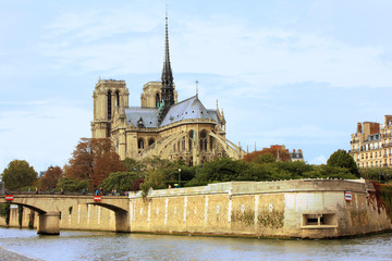 Notre-Dame de Paris (Herbst 2011)