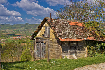 Beautiful scenic old cottage in mountain region © xbrchx
