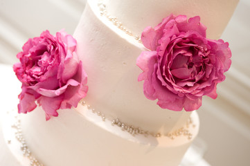 Obraz na płótnie Canvas Beautiful wedding cake