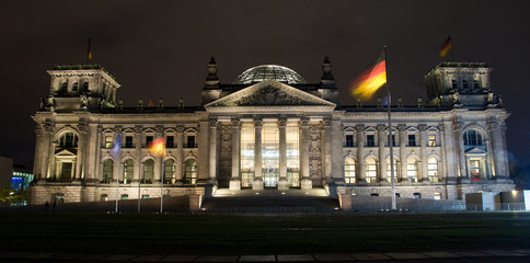 Obraz premium The Reichstag building in Berlin. Alemania.