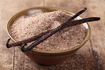 Bourbon vanilla sugar and Vanilla beans in bowl
