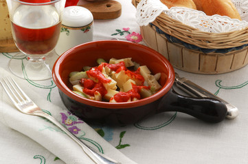 Puerros con pimientos y queso