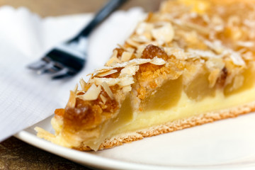 Altdeutscher Apfelkuchen(mit Mandeln,Rosinen)