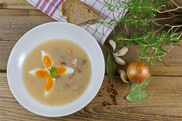 Zurek  ist eine herzhafte Polnische Suppe