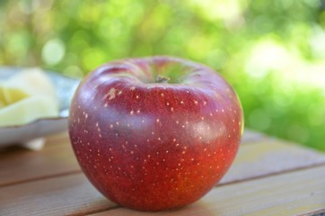 apple