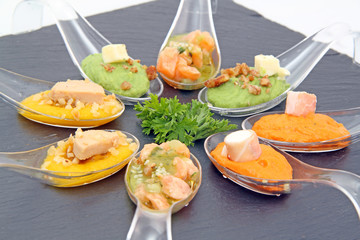 Assortiment de cuillères apéritif