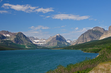 Fototapeta premium Alpine mountains and lake