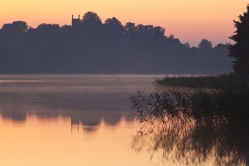 poranek nad jeziorem