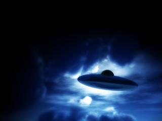 Obraz na płótnie Canvas Nighttime UFO