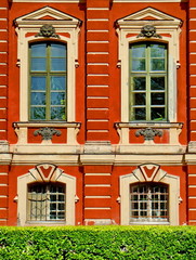 Fototapeta premium Red baroque wall