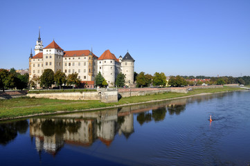 Fototapeta na wymiar Torgau Hartenfels zamek nad Łabą