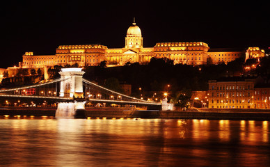 Fototapeta na wymiar Budapest castle and chain bridge, Hungary