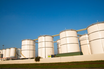 Oil tanks
