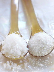 Cuillères de fleur de sel et sel de Guérande