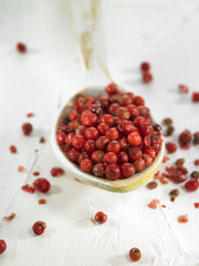 Cuillérée de poivre rouge