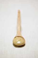 Cuillérée de purée d'amande