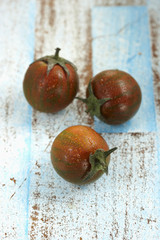 Tomates cerises noires