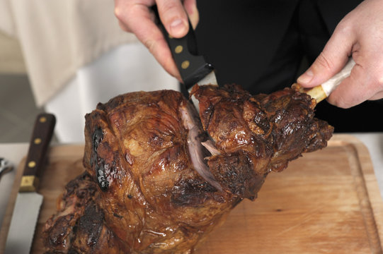 D&eacute;coupe du gigot d'agneau