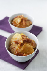 pommes de terre aux lardons bol violet légume