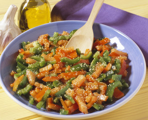  salade tricolore aux deux poivrons