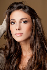 Naklejka premium beautiful brunette