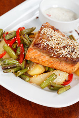 Fish steak with vegetables