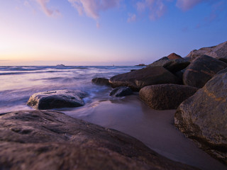 Abends an der Ostseeküste in Warnemünde.