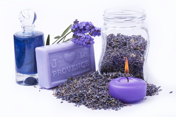 prodotti al profumo di lavanda
