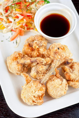 Fried chicken wings