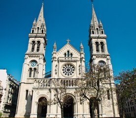 Fototapeta na wymiar St-Ambroise Church in Paris with blue sky