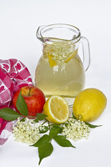 Holunderlimonade