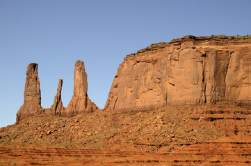Fototapeta premium 3 Sisters Butte in Monument Valley, Utah, USA