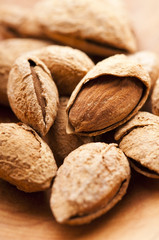 Sweet almonds with kernel
