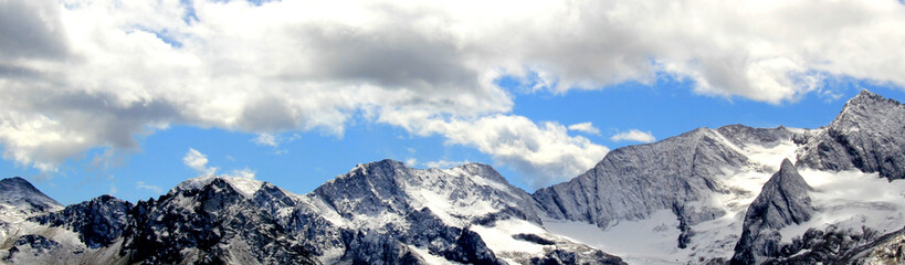 Fototapeta na wymiar Berge Panorama