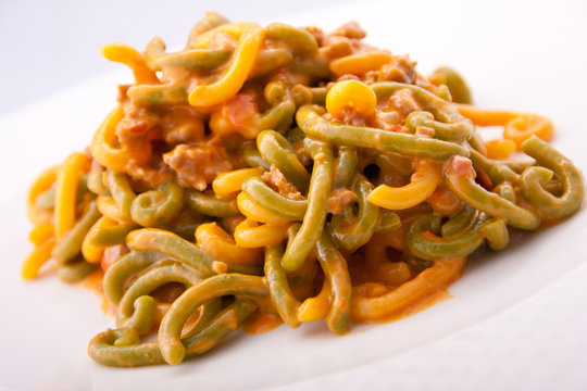Gramigna panna e salsiccia