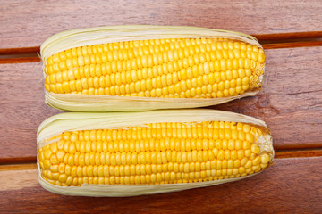 Bright color sweet corn