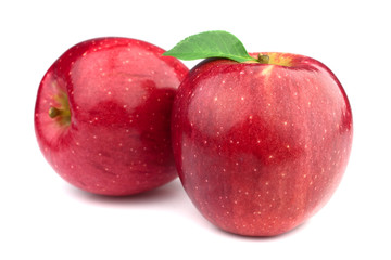 Fresh apples with leaves