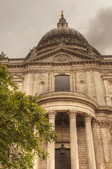 Fototapeta na wymiar saint paul's cathedral