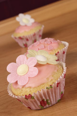 Cupcakes with flowers