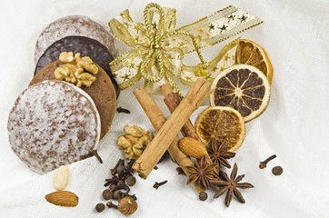 Lebkuchen und Gewürze