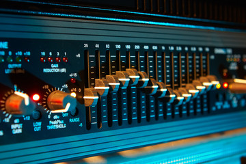 Audio equalizer
