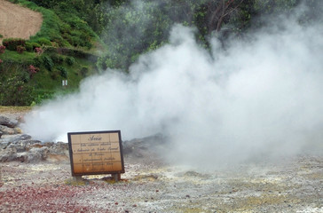 Fototapeta na wymiar steamy hot spring