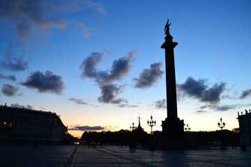Fototapeta na wymiar View of Palace Square after sunset