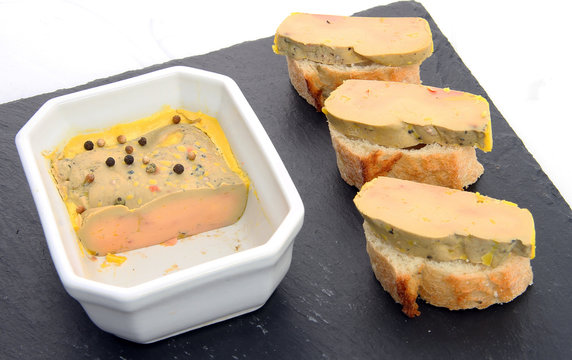 Foie gras et toasts