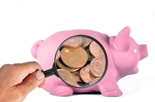 Ahorros en un hucha de cerdito