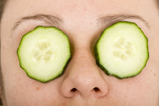 Cosmetics mask