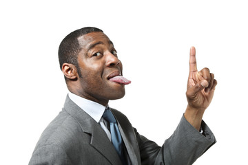 uomo con fuori la lingua