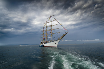 Fototapeta na wymiar Sail ship